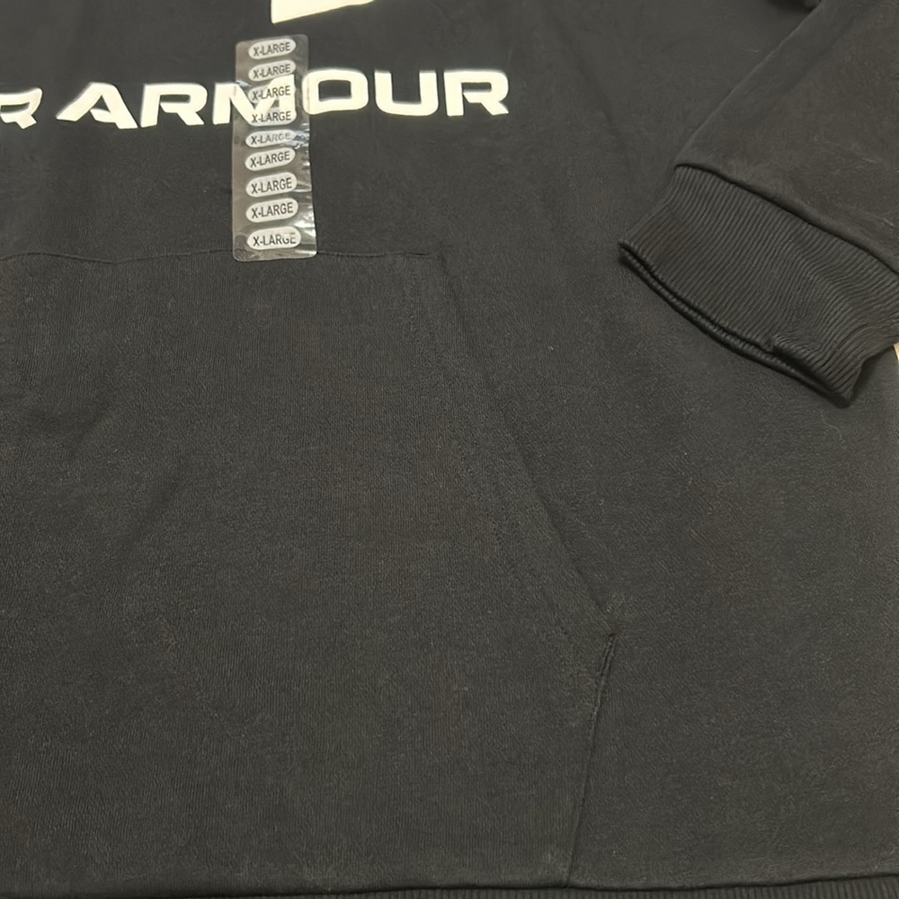 NWT Under Armour Men’s Hoodie Size XL Black - Picture 3 of 4